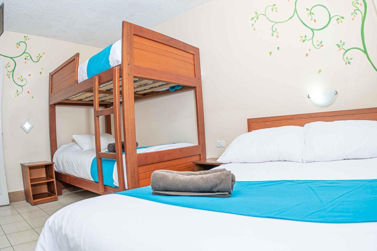 Hotel Tungurahua Баньос Экстерьер фото