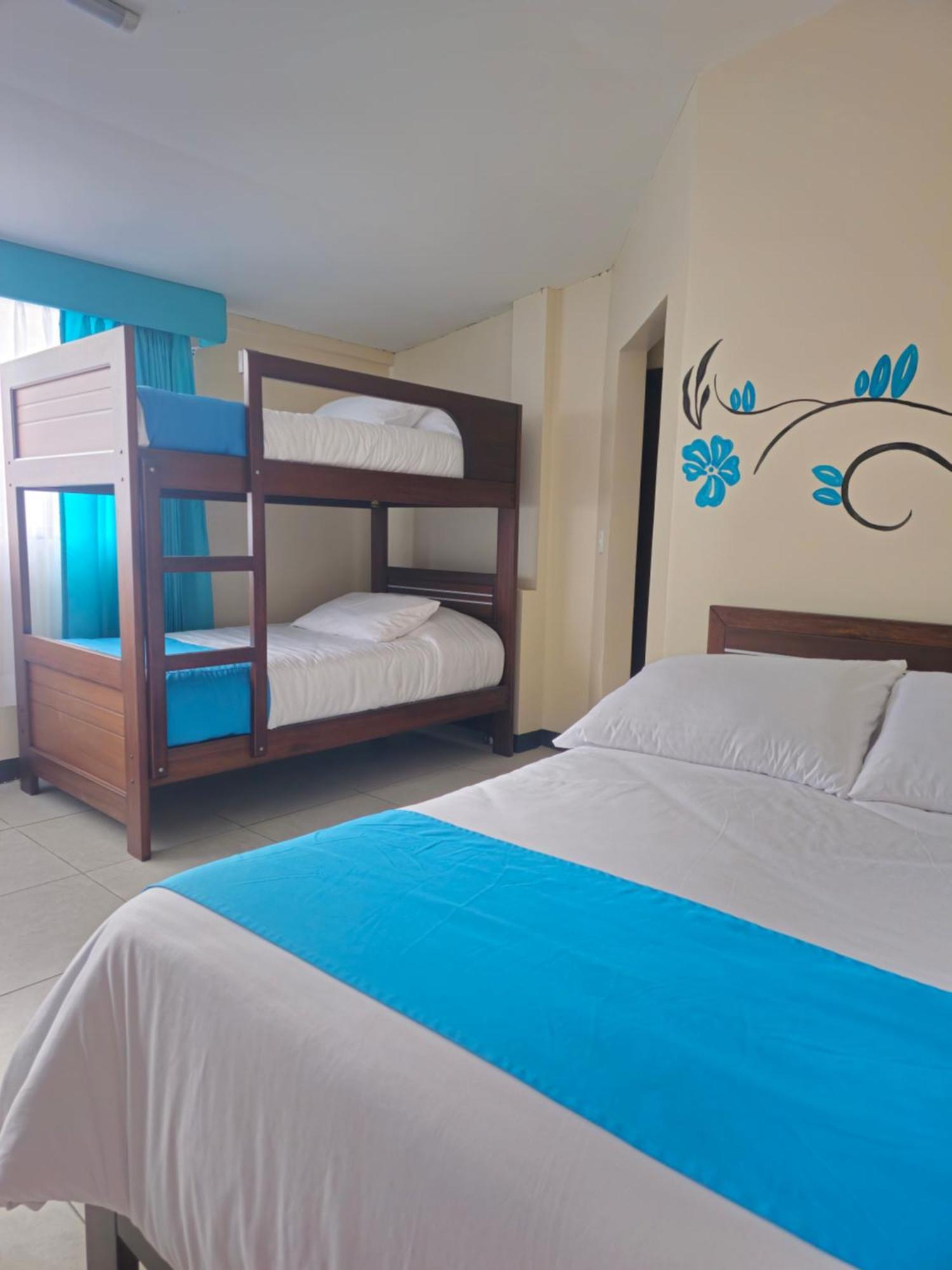 Hotel Tungurahua Баньос Экстерьер фото